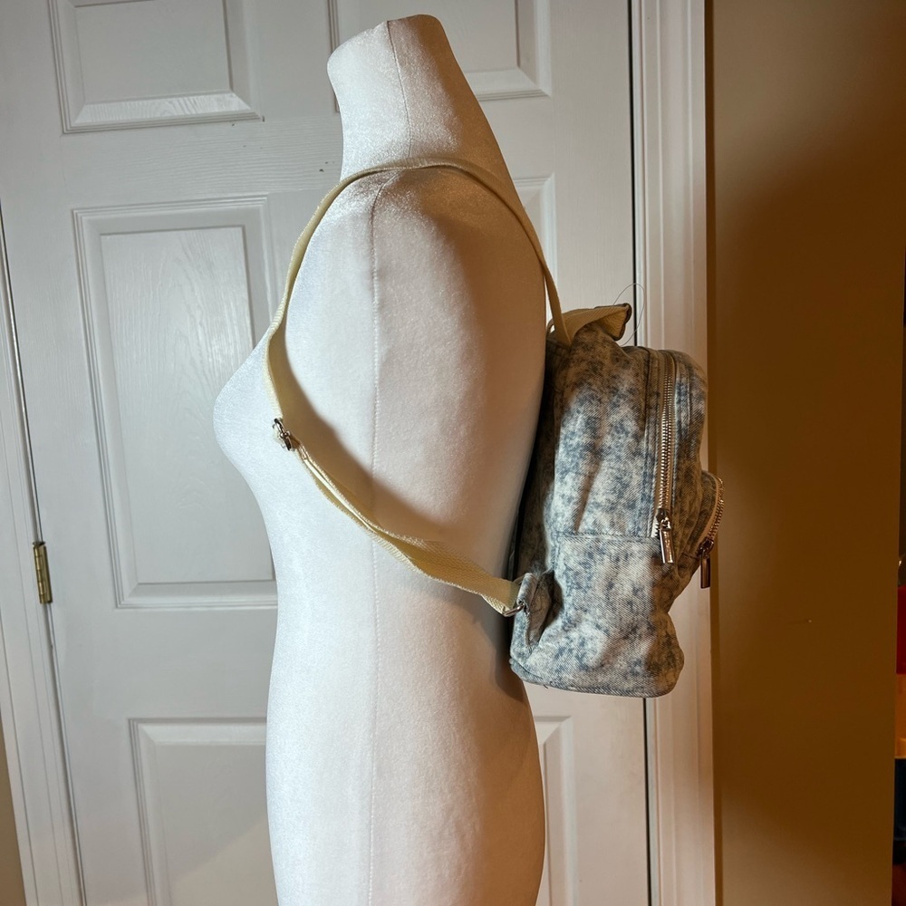NOT FOR SALE - Picture 3 of 7